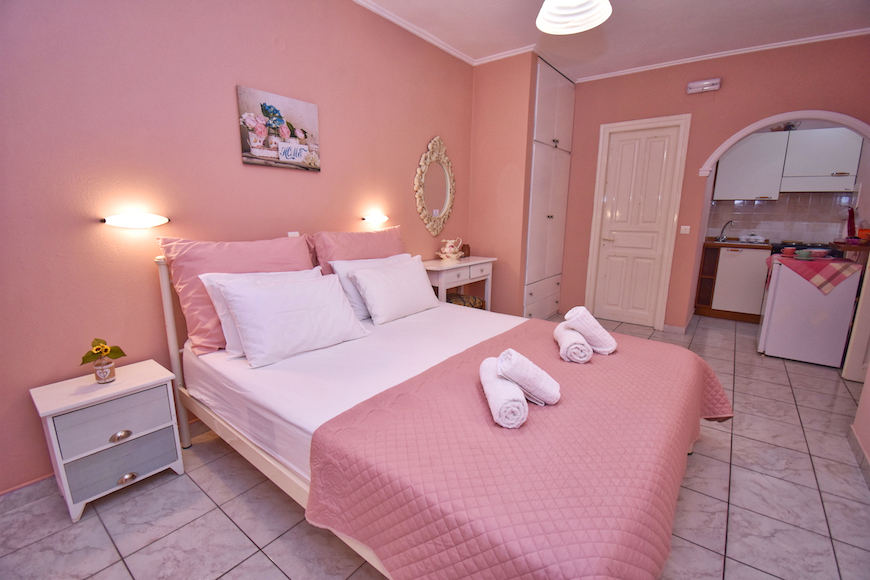 Anna Studios Corfu - Agios Gordios, Rooms and details